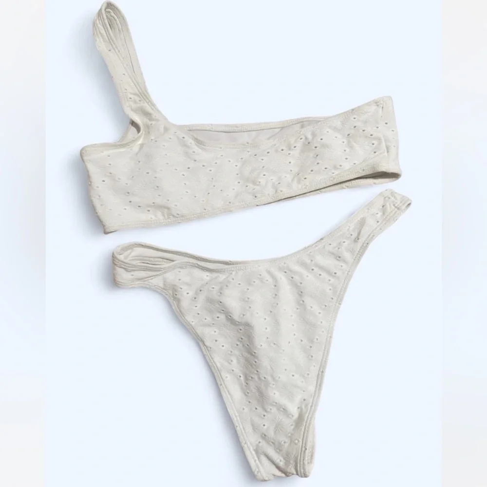 White One-Shoulder Bikini Set - Picture 1 of 2